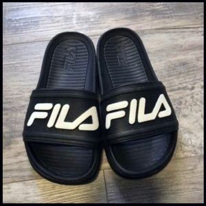 Fila Sleek Slide Sandal. Size 10 Toddler.